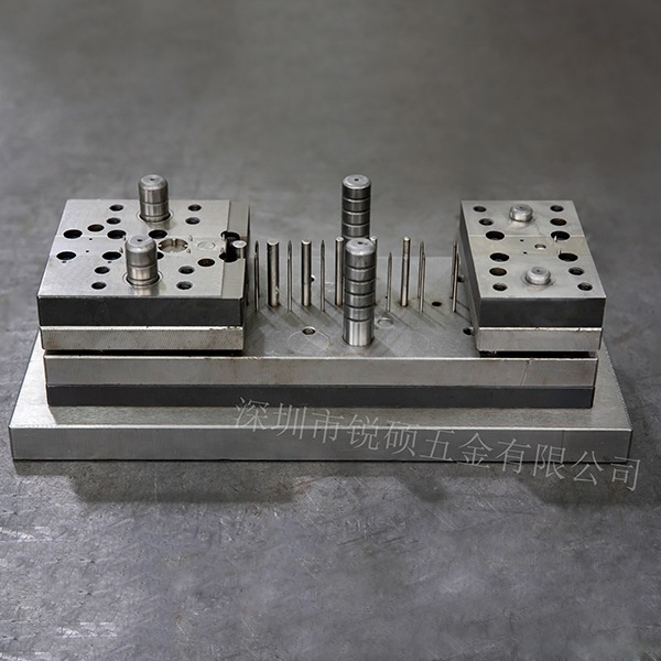五金冲压模具
