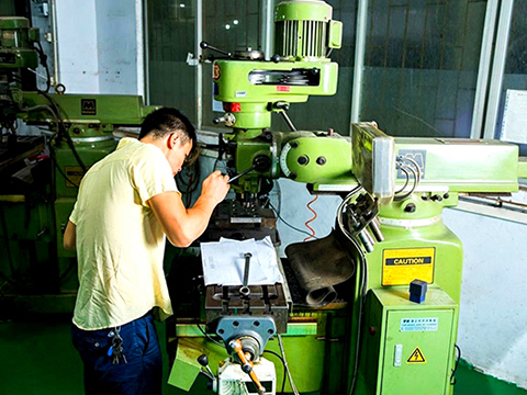 洋白铜屏蔽罩模具