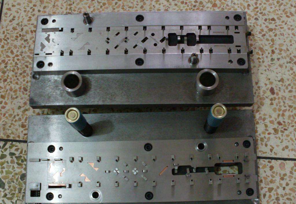 锐硕五金告诉您导致精密冲压件爆裂的原因？