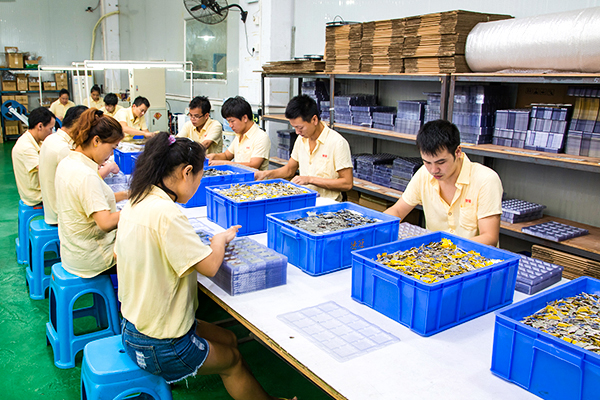 锐硕五金团结合作的精密冲压件厂家